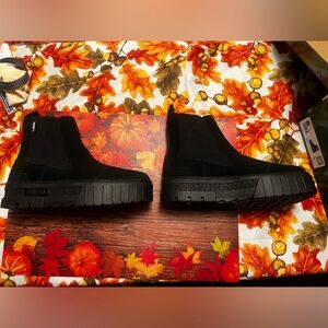 Puma Mayze Chelsea Suede boots